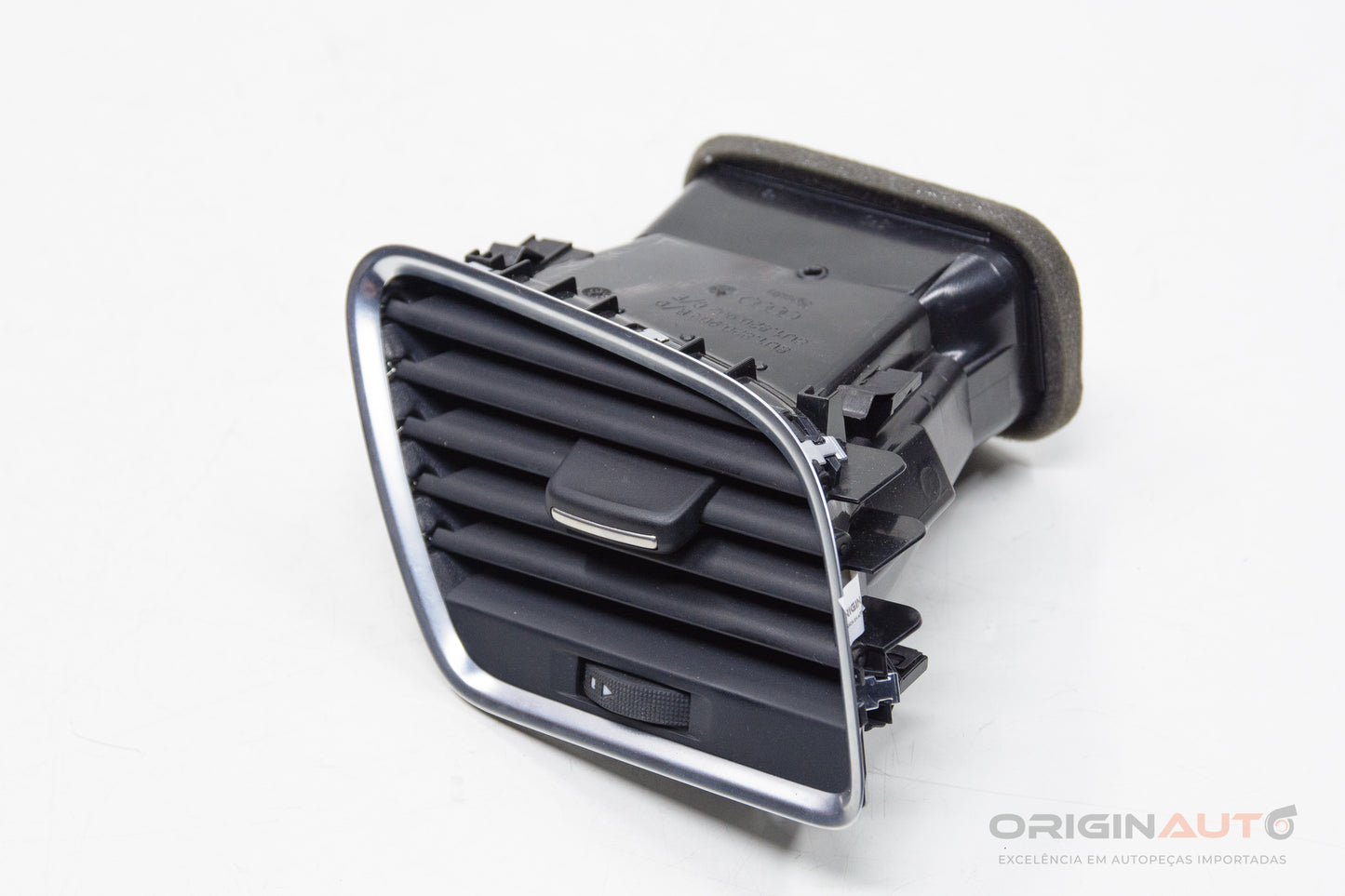 Difusor A/C Direito Audi Q3 8U 2.0 180Cv Quattro 8U1820902B 8U1820902C