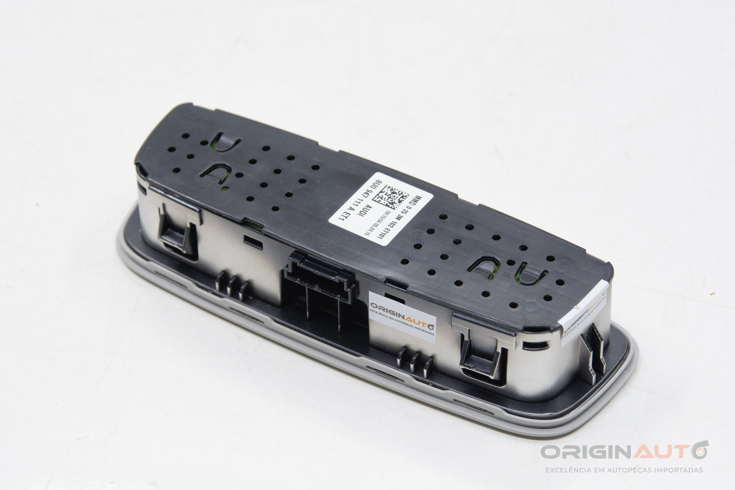 Luz Teto Cortesia Traseira Audi Q3 8U 2.0 180Cv Quattro 8U0947111A