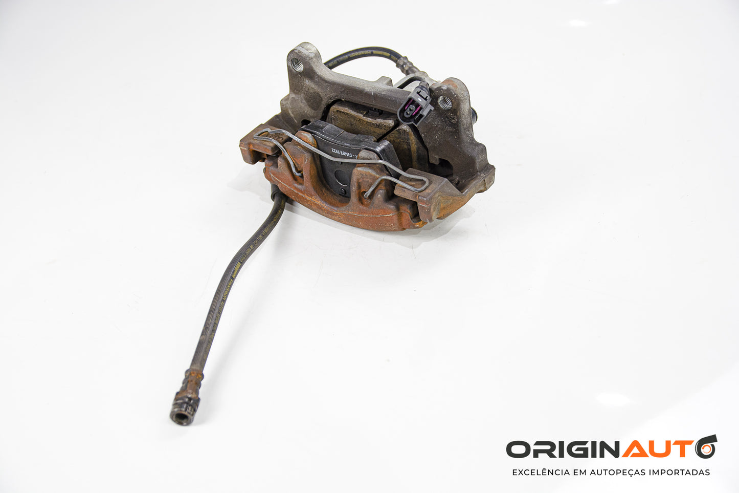 Pinca De Freio Dianteira Esquerda Volkswagen Jetta 2.0 Tsi 2014 1K0615123E