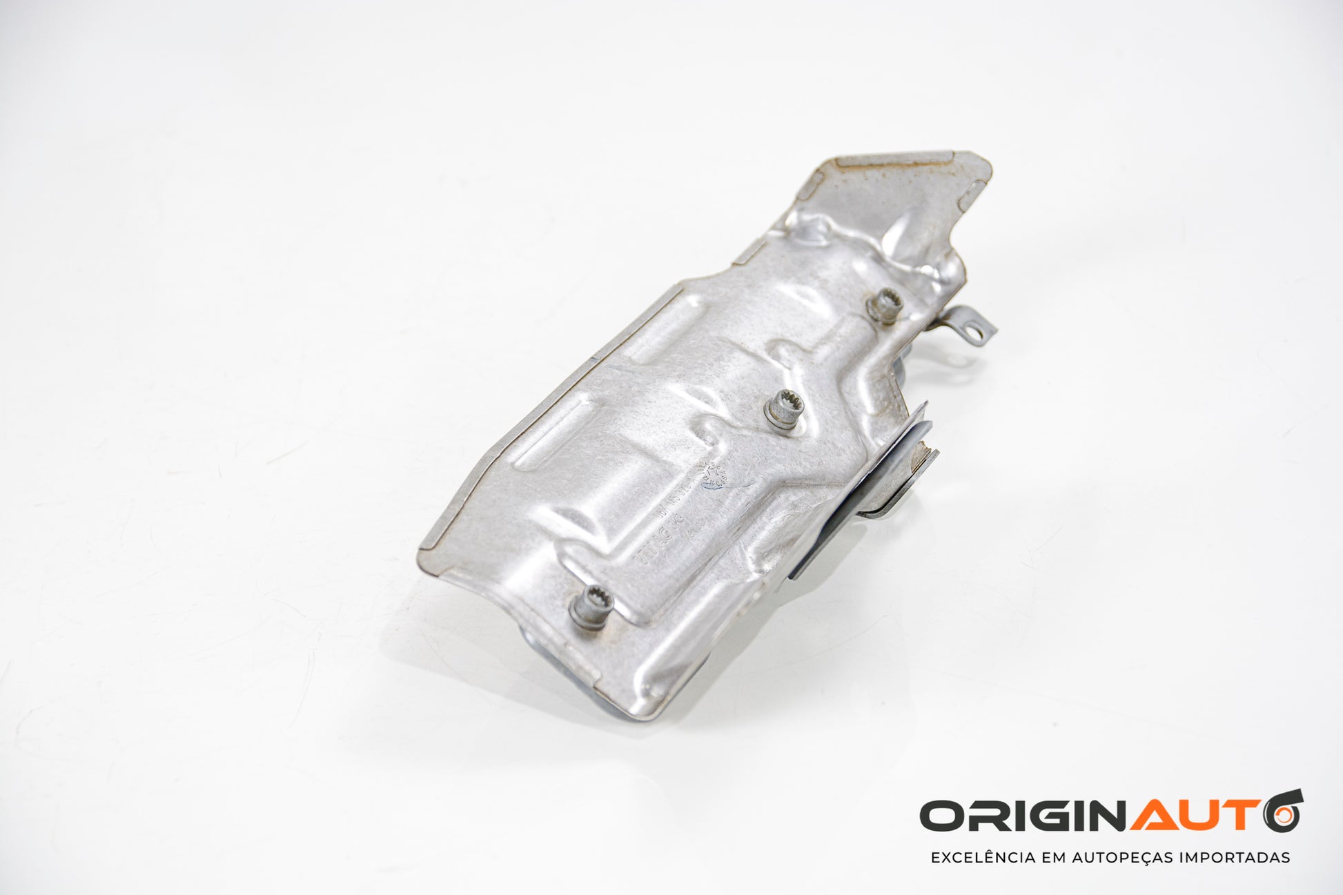 Suporte Chapa De Protecao Volkswagen Jetta 2.0 Tsi 06K145325A