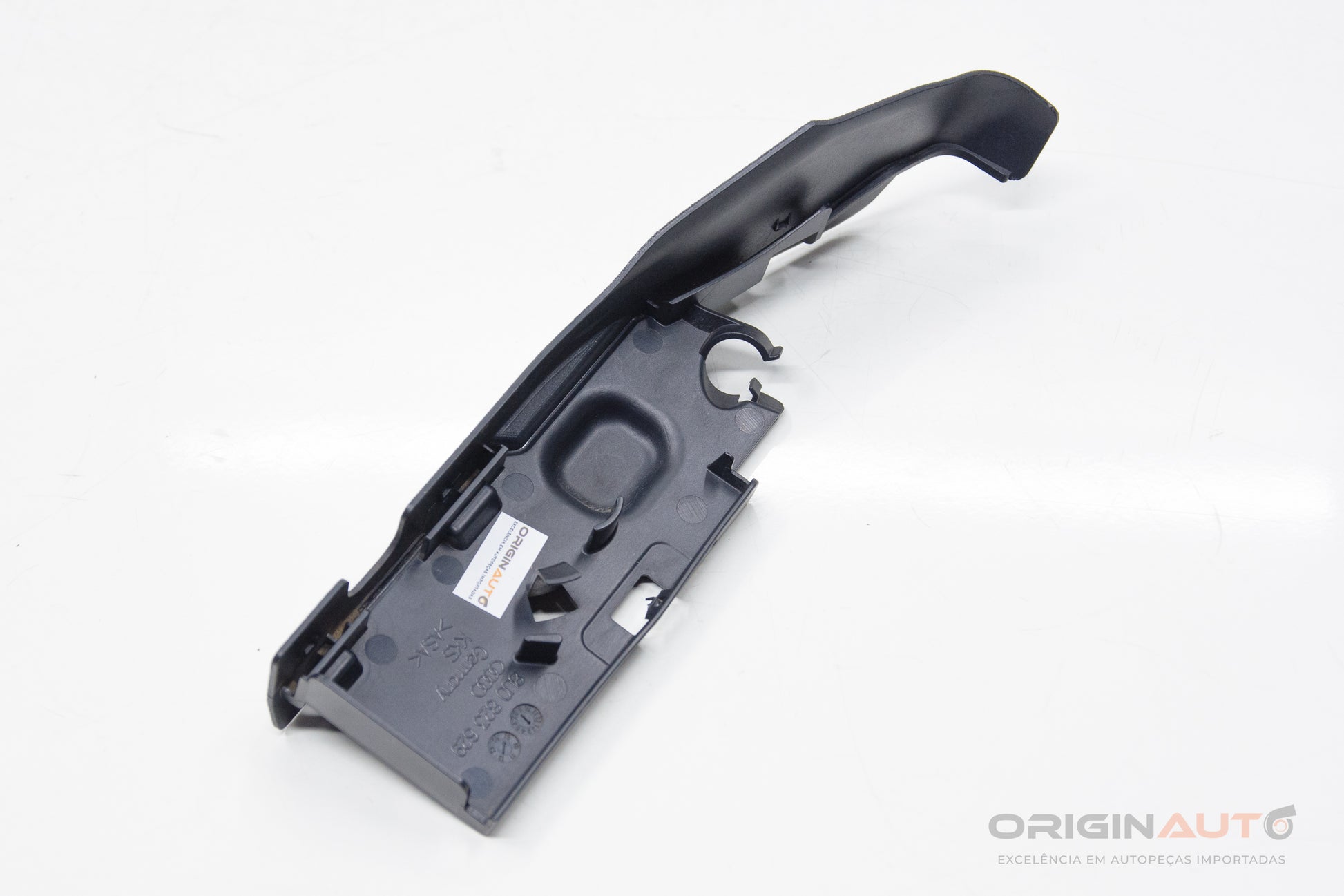 Moldura Acabamento Dobradica Esq Capo Audi Q3 8U 2.0 180Cv 8U0823629