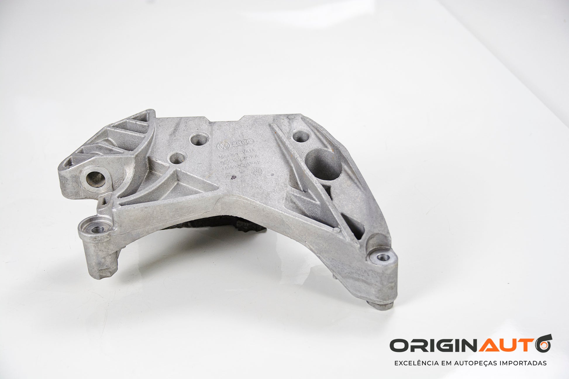 Suporte Coxim Motor Volkswagen Jetta 2.0 Tsi 2014 06K199207A