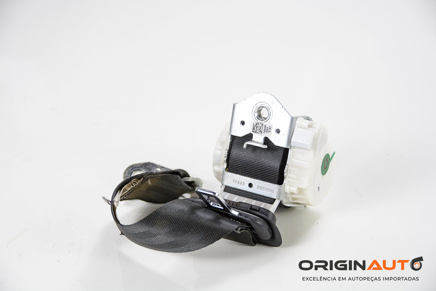 Cinto De Seguranca Traseiro Direito Volkswagen Jetta 2.0 Tsi 2014 5C6857806D