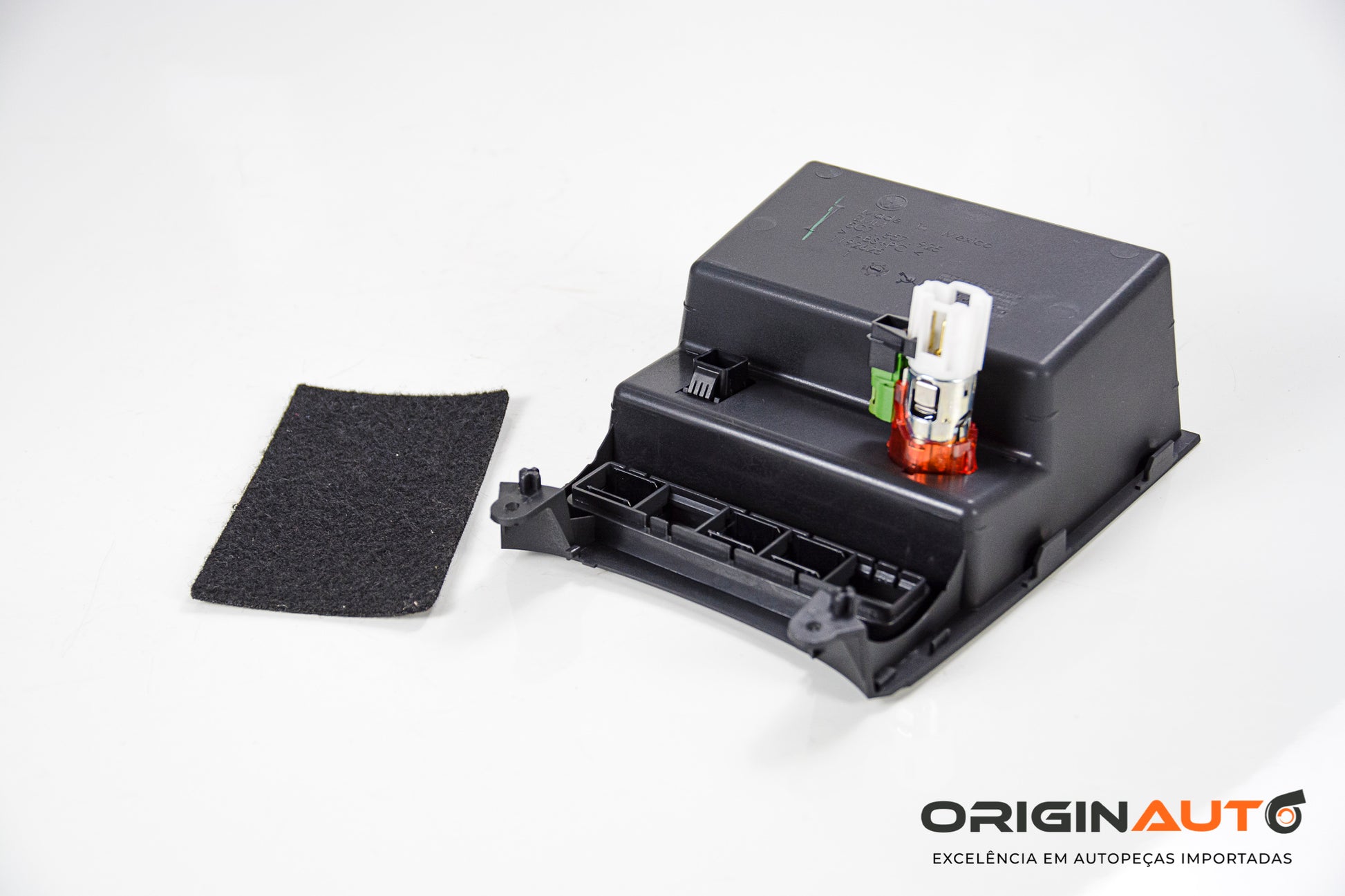 Porta Treco E Acendedor Volkswagen Jetta 2.0 2014 5C7858329H