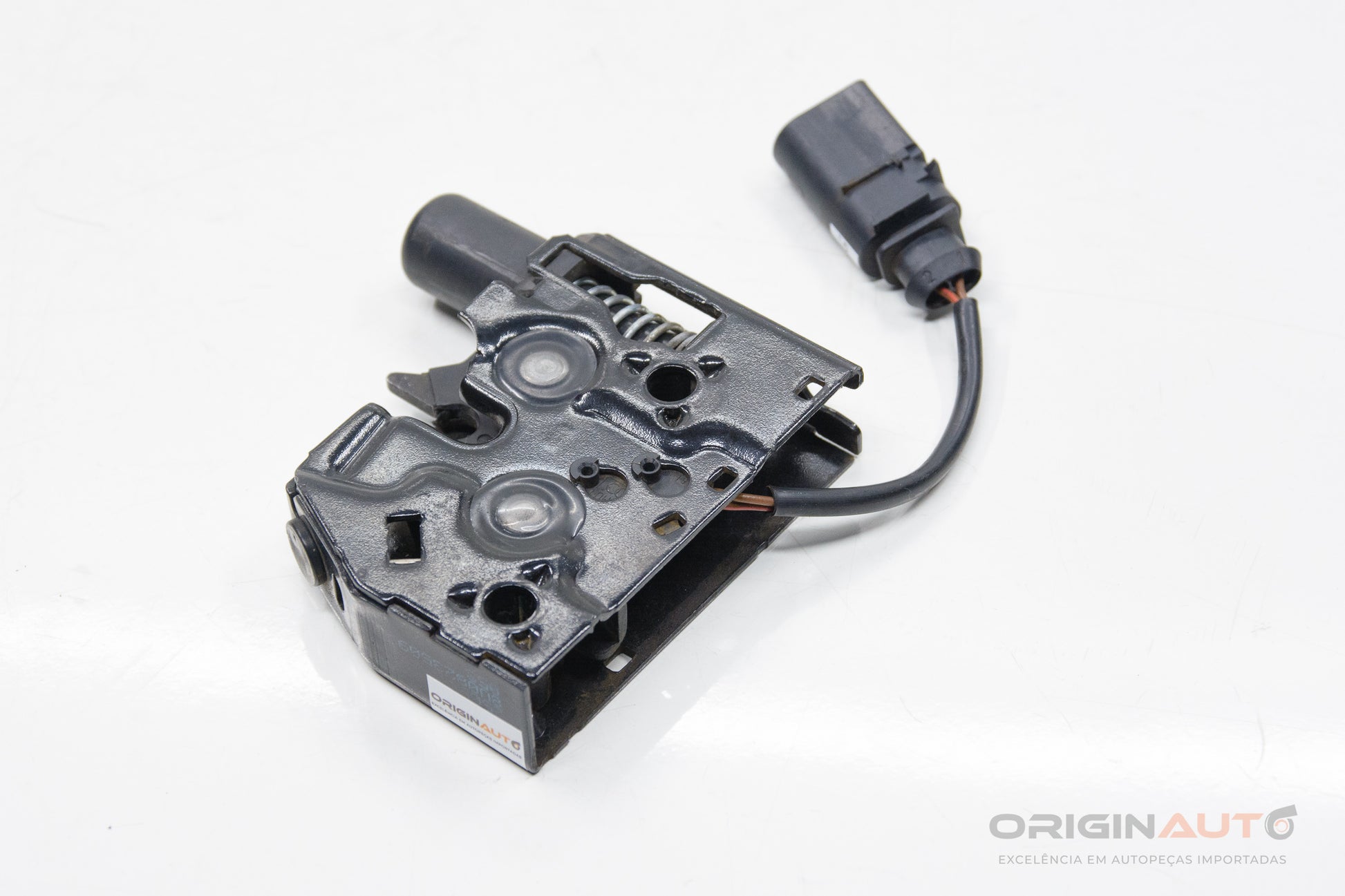 Fechadura Capo Dianteira Audi Q3 2.0 Quattro 2016  8U0823509