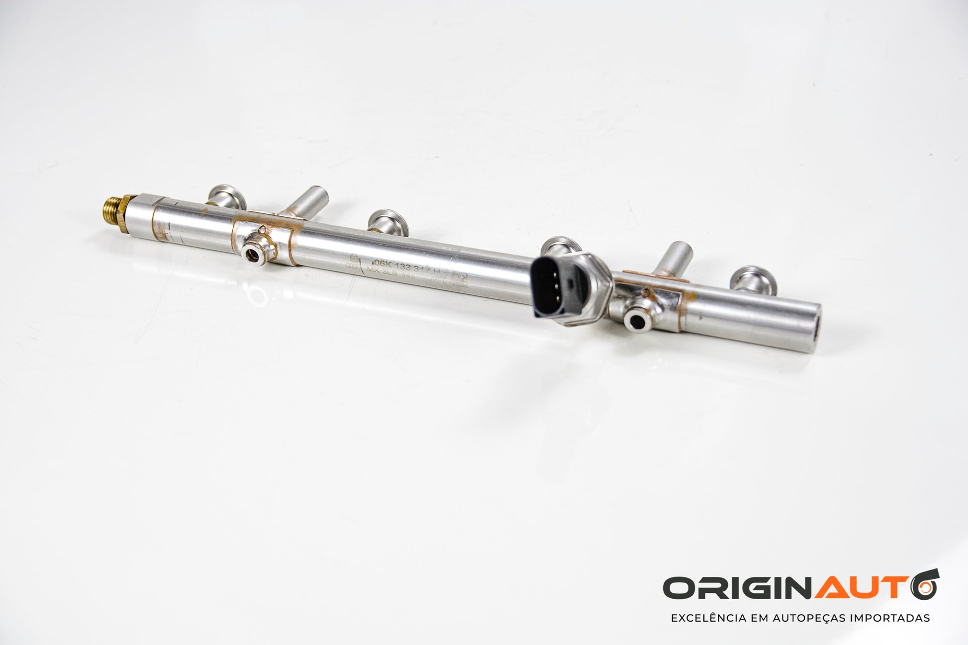 Flauta Do Bico Injetor Volkswagen Jetta 2.0 Tsi 2014 06K133317H