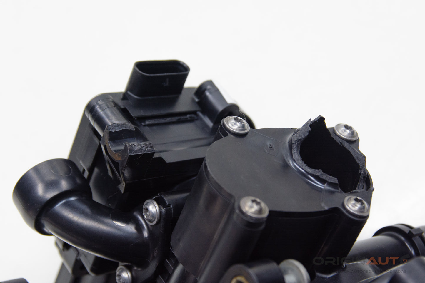 Valvula Termostatica Bomba Agua Audi Q3 8U 2.0 180Cv Quattro 06L121111H