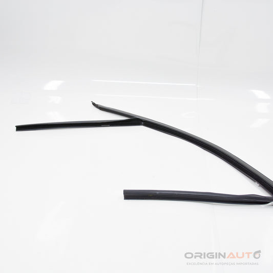 Canaleta Externa Dianteira Esquerda Bmw 320I M Sport G20 B48 2020 7407403