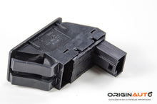 Botao Abertura Tampa Traseira Volkswagen Jetta 2.0 Tsi 2014 1K0959831