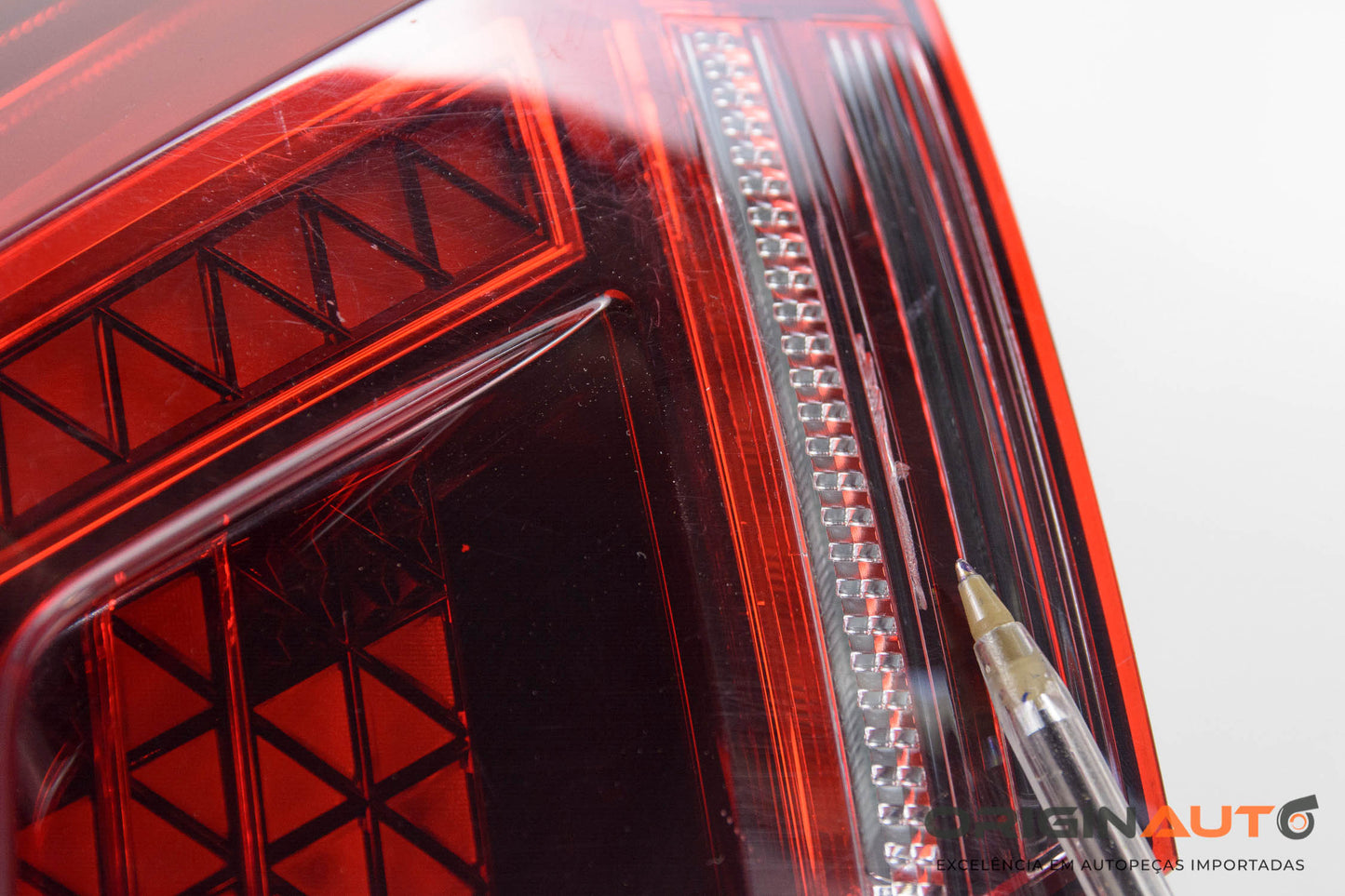 Lanterna Externa Traseira Direita Volkswagen Tiguan R-Line 2.0 2018 5Na945208F