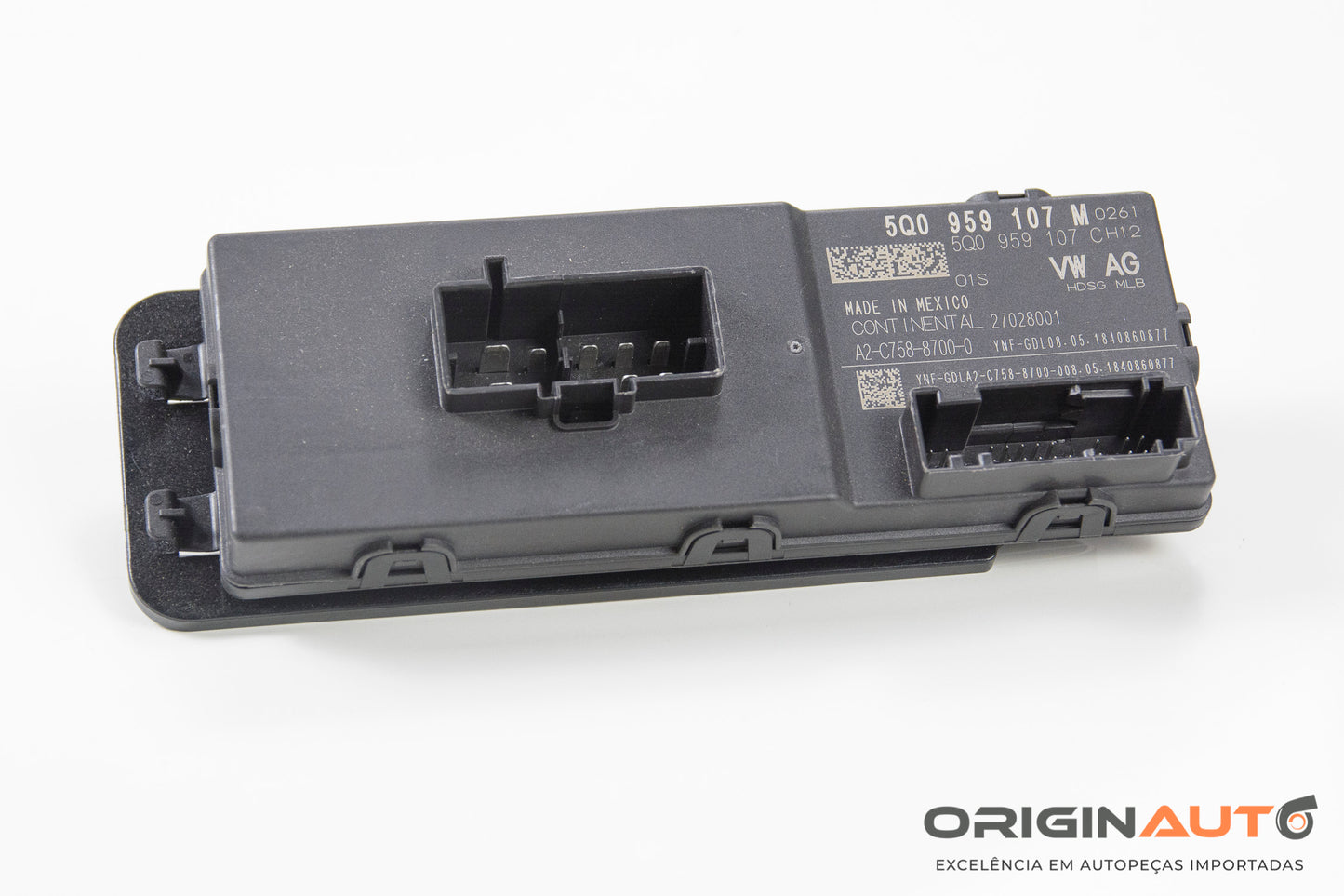 Modulo Tampa Traseira Volkswagen Tiguan R-Line 2.0 2018 5Q0959107M