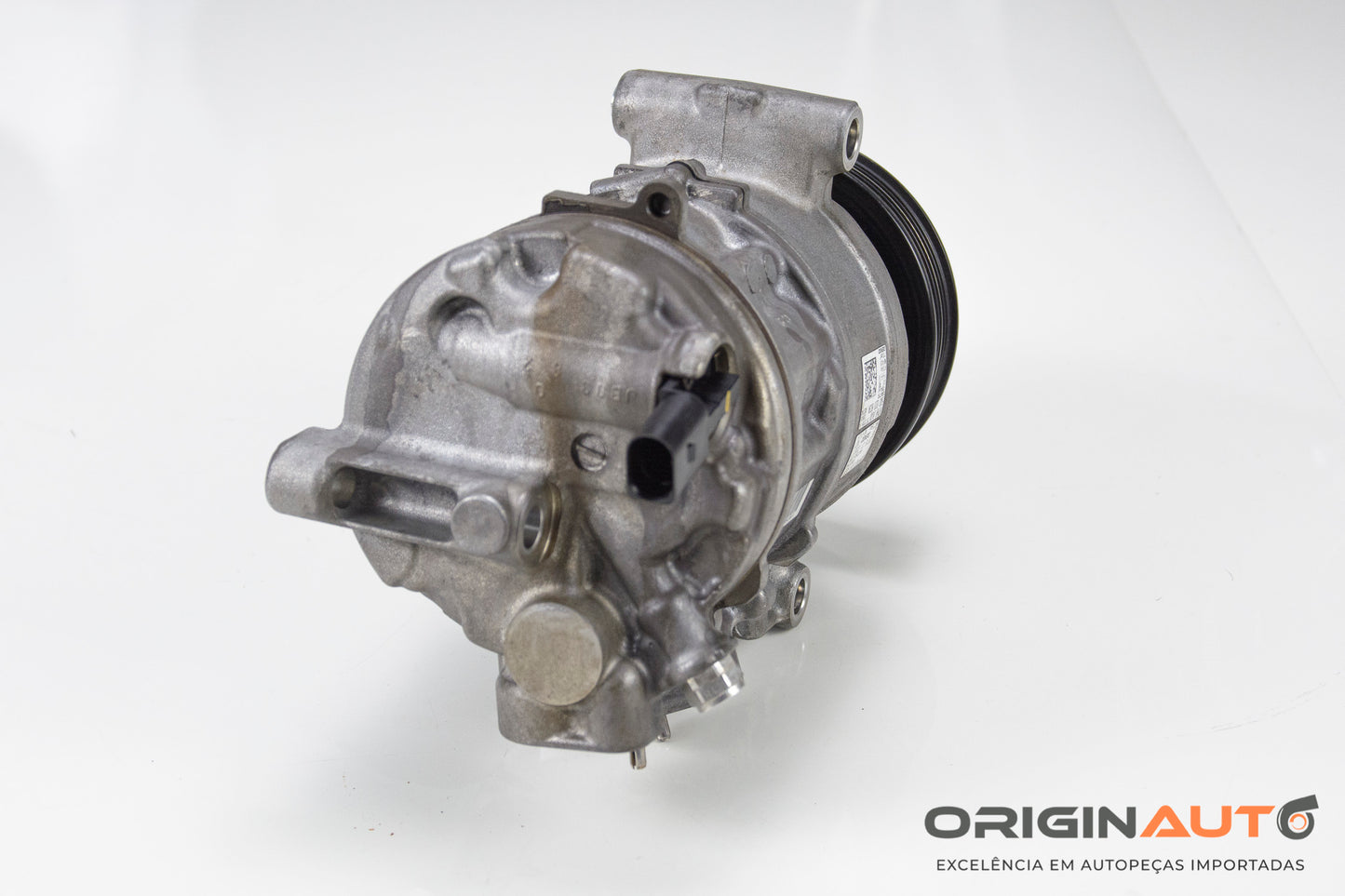 Compressor Ar Condicionado Volkswagen Tiguan R-Line 2.0 2018 5Q0820803K