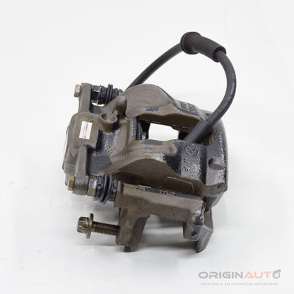 Pinca Freio Dianteira Esquerda Mercedes Cla 200 1.6 2018 A0004213781