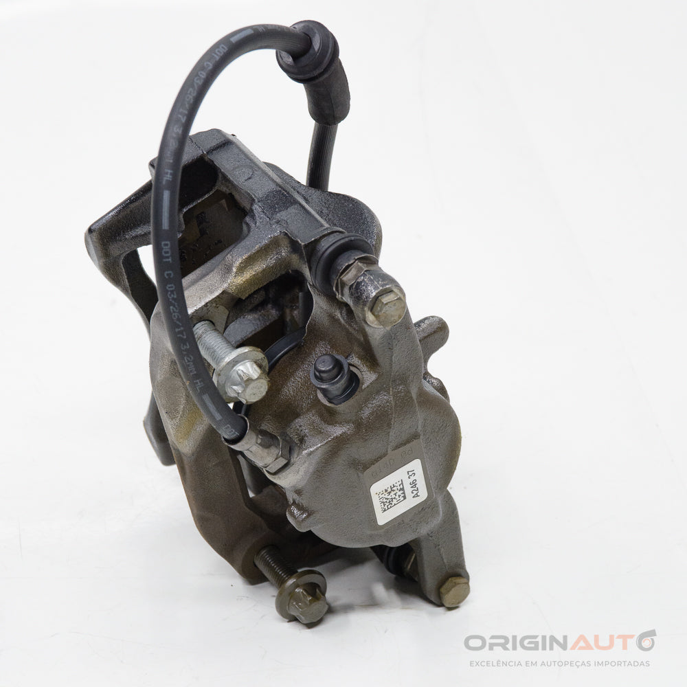 Pinca Freio Dianteira Esquerda Mercedes Cla 200 1.6 2018 A0004213781