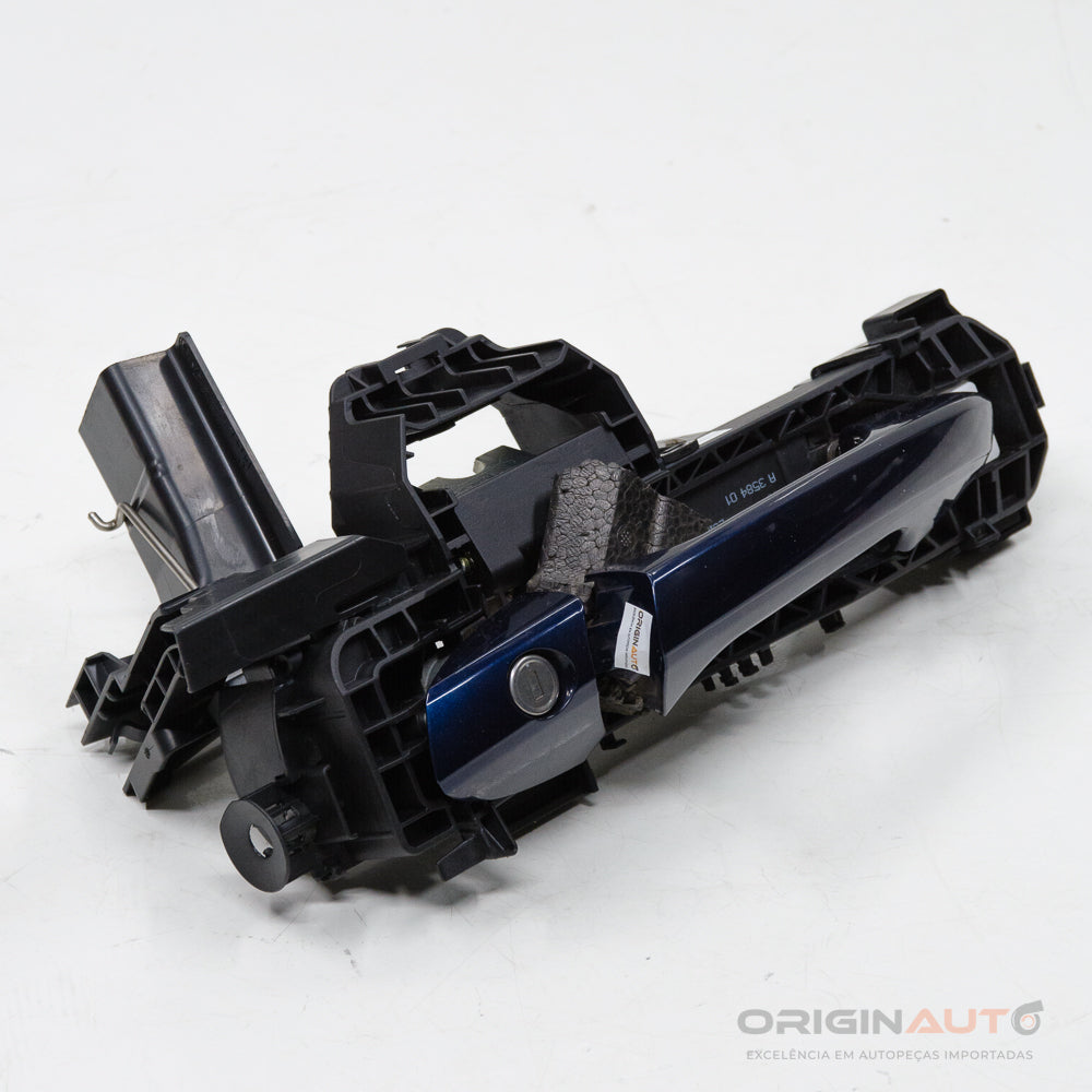 Macaneta Externa Dianteira Esquerda Mercedes Cla 200 1.6 2018 A2047601534