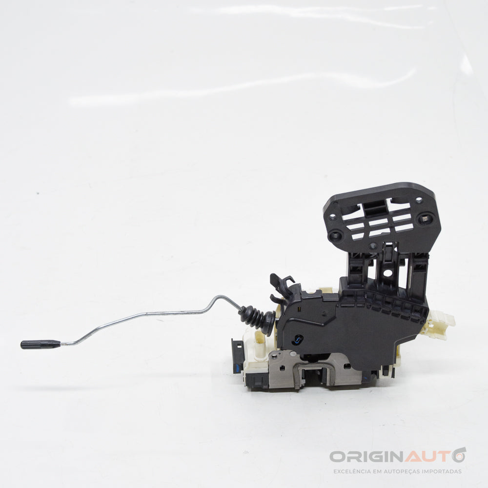 Fechadura Eletrica Dianteira Esquerda Mercedes Cla 200 1.6 2018 A0997201901