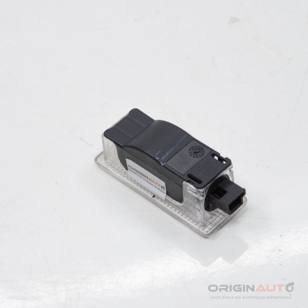 Luz Cortesia Forro Porta Diant Mercedes Cla 200 1.6 2018 A0028201401