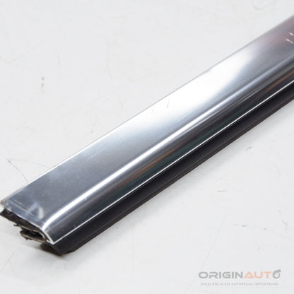 Pestana Externa Porta Dianteira Direita Mercedes Cla 200 1.6 2018 A1177250282