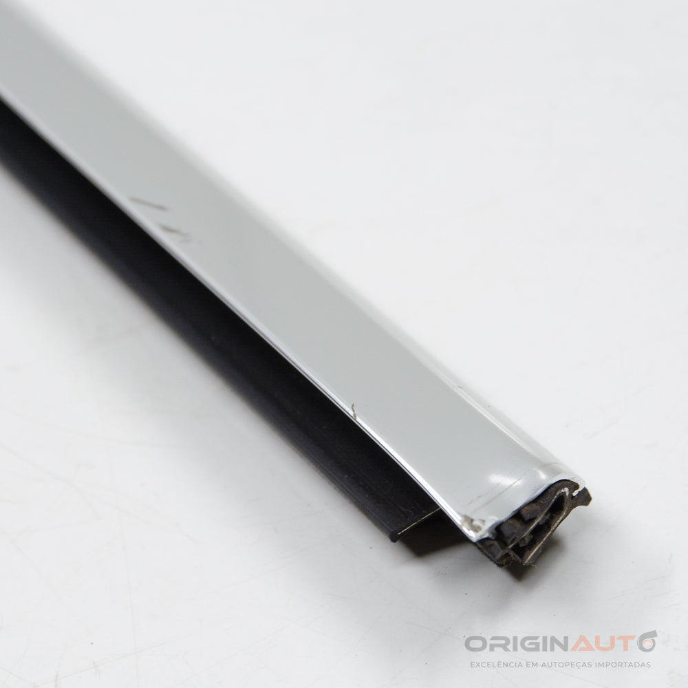 Pestana Externa Porta Dianteira Direita Mercedes Cla 200 1.6 2018 A1177250282