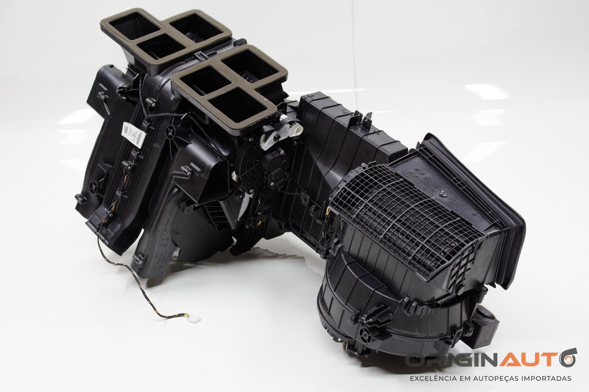 Caixa Evaporadora A/C Mercedes Gla 200 2018 A2468203315