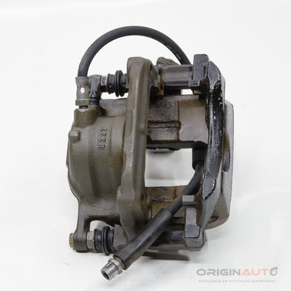 Pinca Freio Dianteira Direita Mercedes Cla 200 1.6 2018 A0004216781