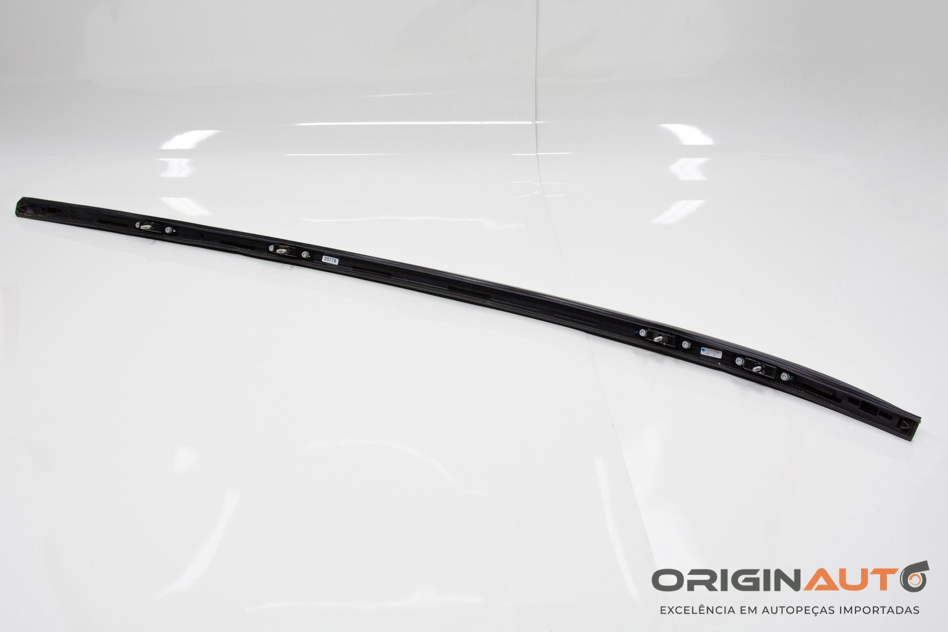 Rack Teto Esquerdo Mercedes Gla 200 2018 A1568900193