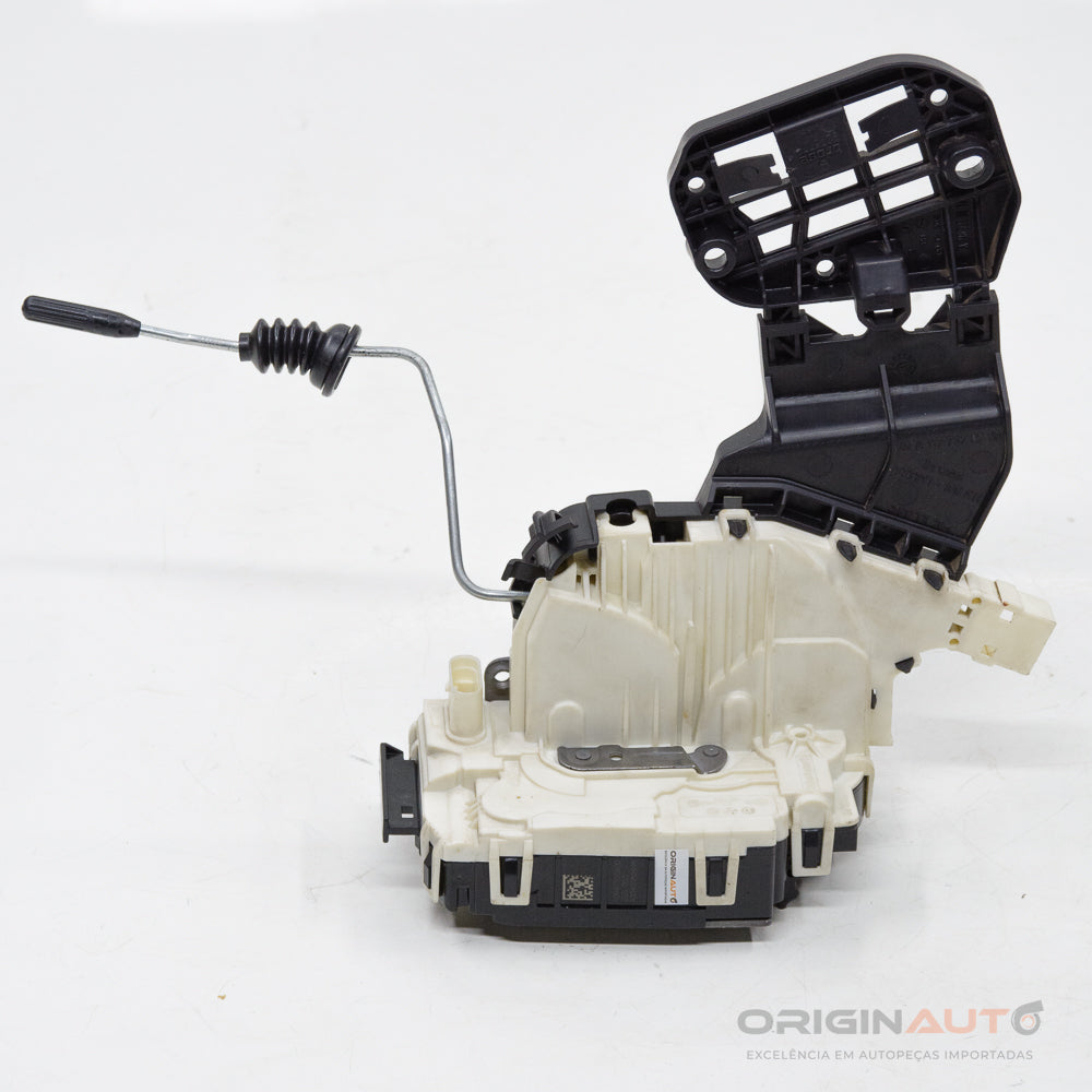 Fechadura Eletrica Traseira Direita Mercedes Cla 200 1.6 2018 A0997305600  A2040