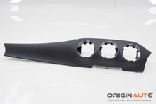 Moldura Central Do Painel Mercedes Gla 200 2018 A1566806600