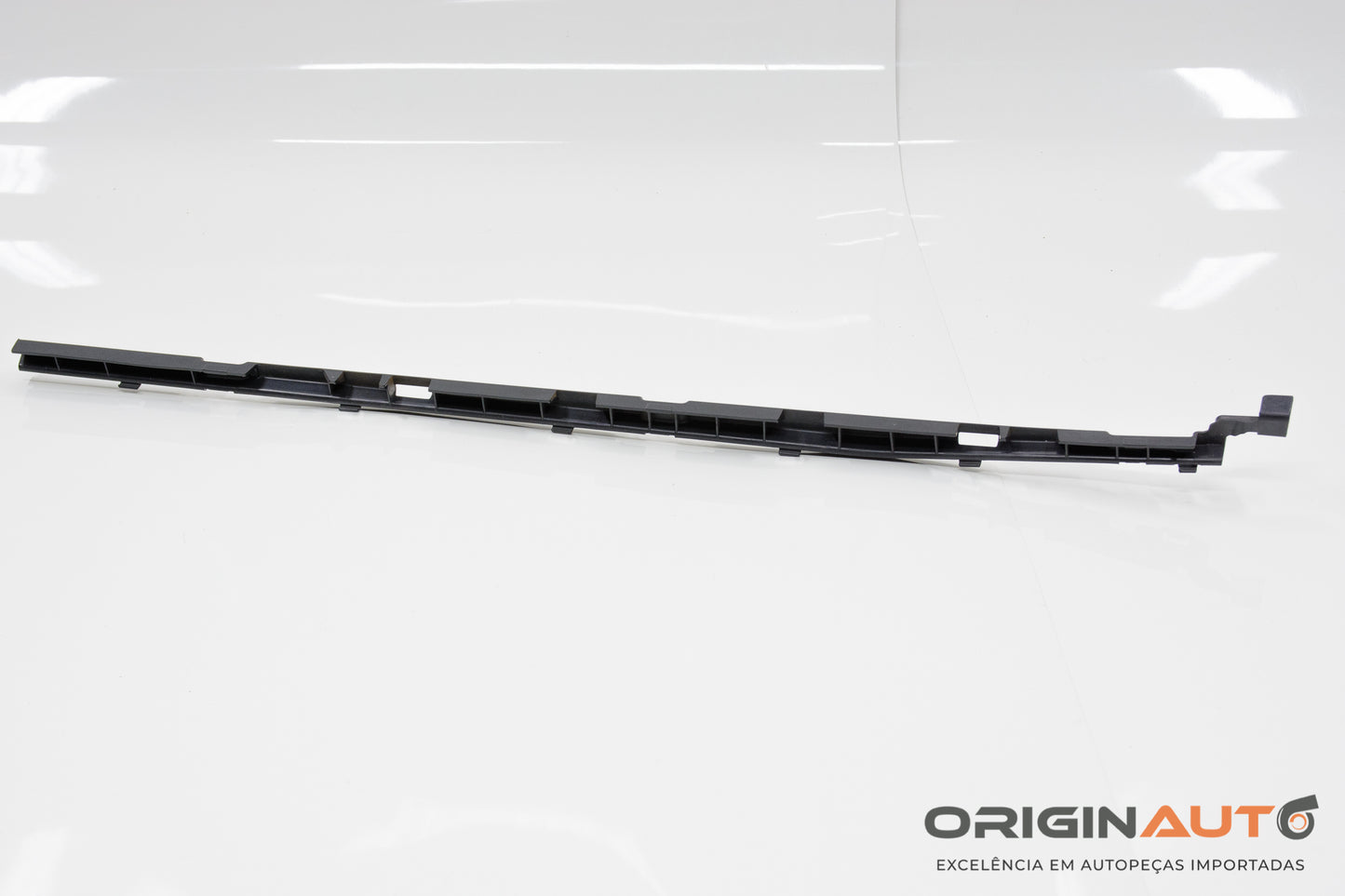 Suporte Caixa Ar Traseiro Direito Mercedes Gla 200 2018 A1566980414