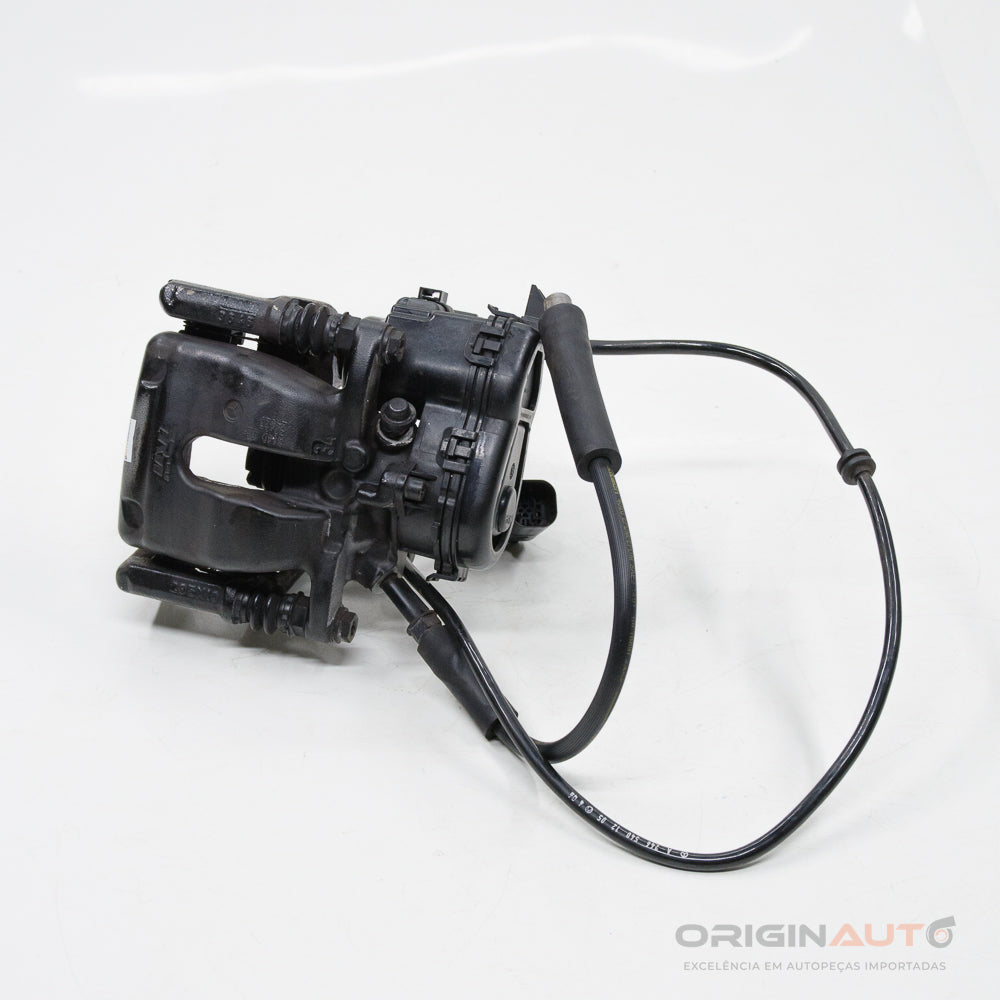 Pinca Freio Traseira Esquerda Mercedes Cla 200 1.6 2018 A0004232381 A1729060200