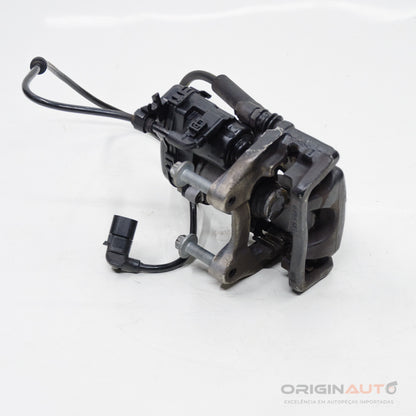 Pinca Freio Traseira Esquerda Mercedes Cla 200 1.6 2018 A0004232381 A1729060200