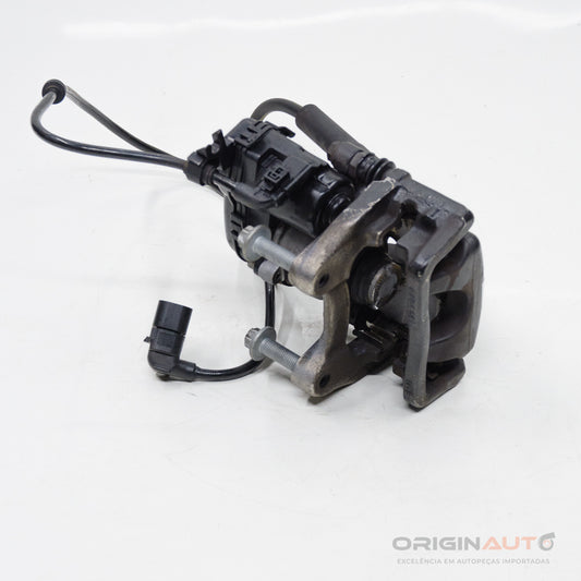 Pinca Freio Traseira Esquerda Mercedes Cla 200 1.6 2018 A0004232381 A1729060200