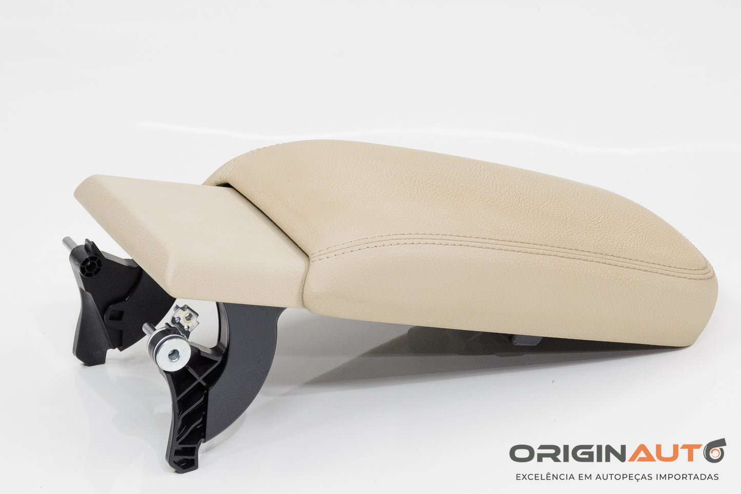 Apoio De Braco Console Central Mercedes Gla 200 2018