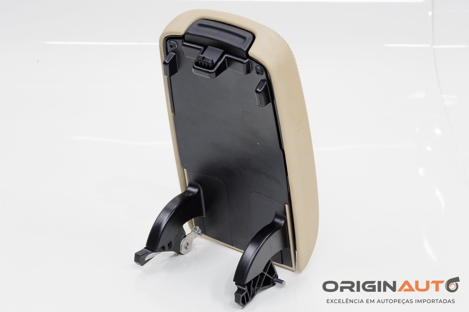 Apoio De Braco Console Central Mercedes Gla 200 2018