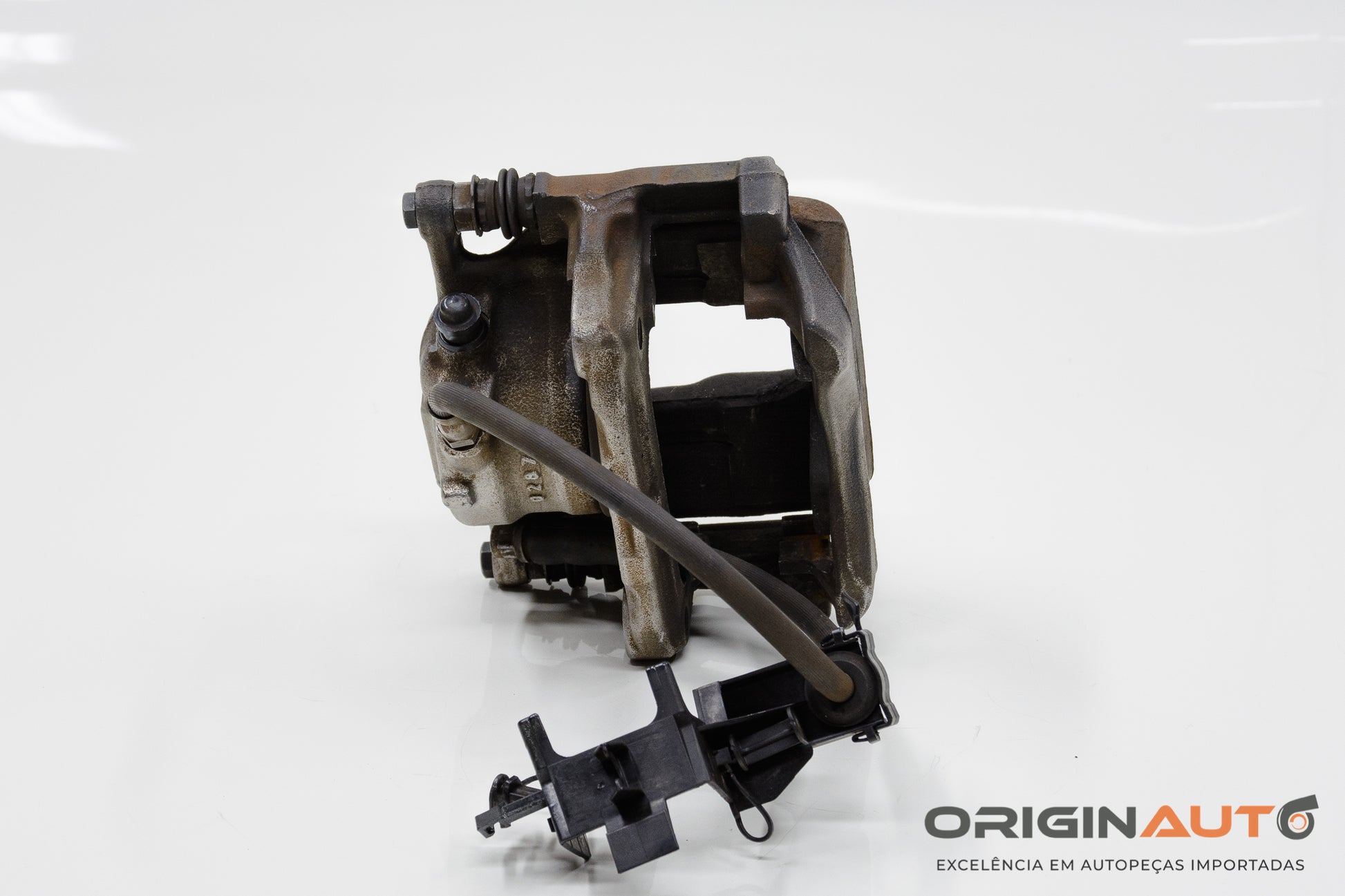 Pinca Freio Dianteira Direita Mercedes Gla 200 2018