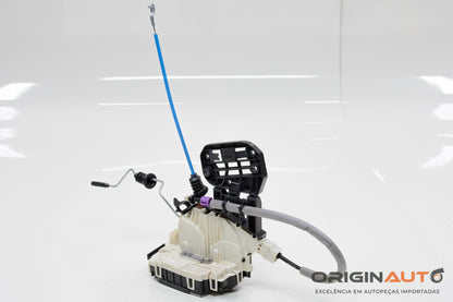 Fechadura Porta Dianteira Direita Mb Gla 200 A1667200435 A2467230114 A1767600004