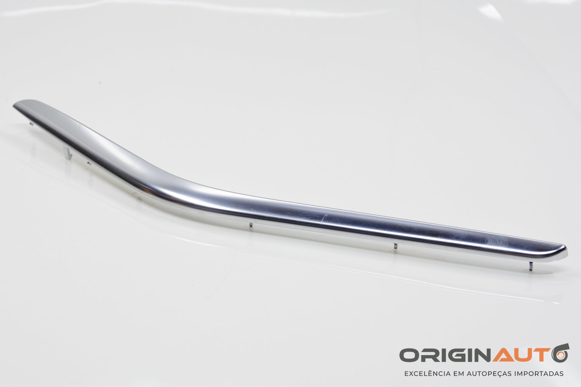 Friso Cromado Forro Porta Dianteira Direita Mercedes Gla 200 2018 A1767201022