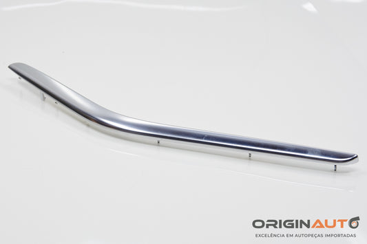 Friso Cromado Forro Porta Dianteira Direita Mercedes Gla 200 2018 A1767201022