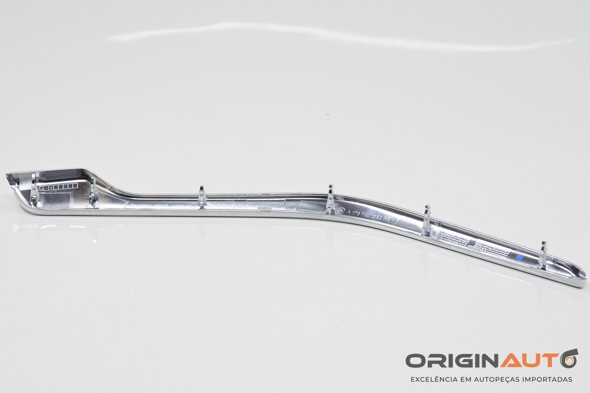 Friso Cromado Forro Porta Traseira Direita Mercedes Gla 200 2018 A1767301222