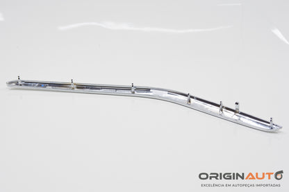Friso Cromado Forro Porta Dianteira Esquerda Mercedes Gla 200 2018 A1767200922