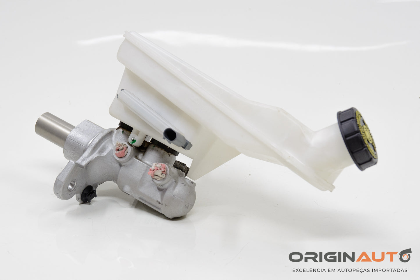 Cilindro Mestre E Reservatorio Mercedes Gla A Cla B200 1.6 2018 A2464300202