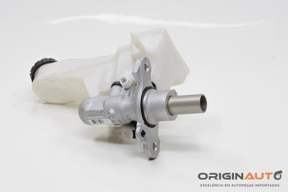 Cilindro Mestre E Reservatorio Mercedes Gla A Cla B200 1.6 2018 A2464300202