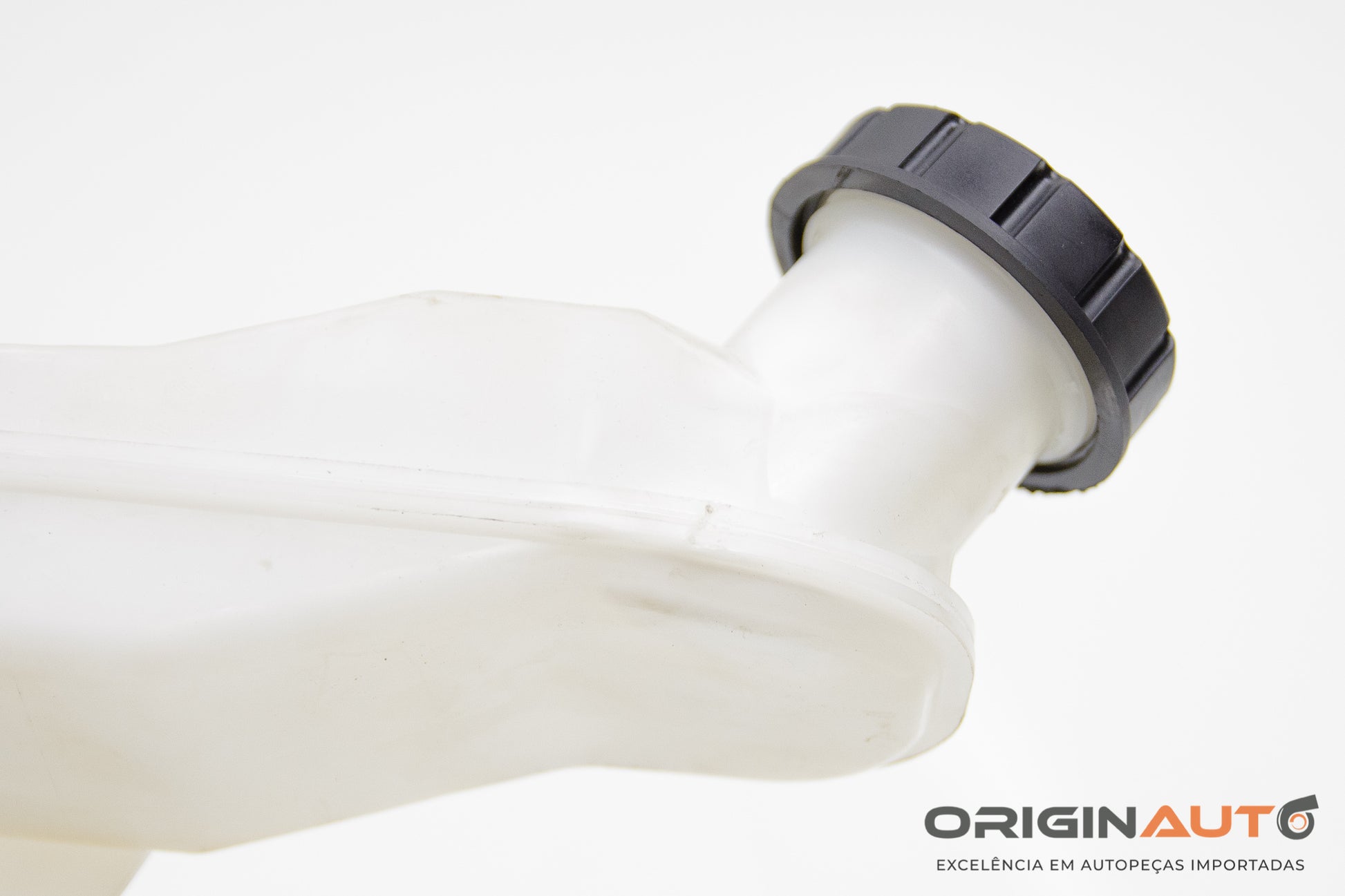 Cilindro Mestre E Reservatorio Mercedes Gla A Cla B200 1.6 2018 A2464300202