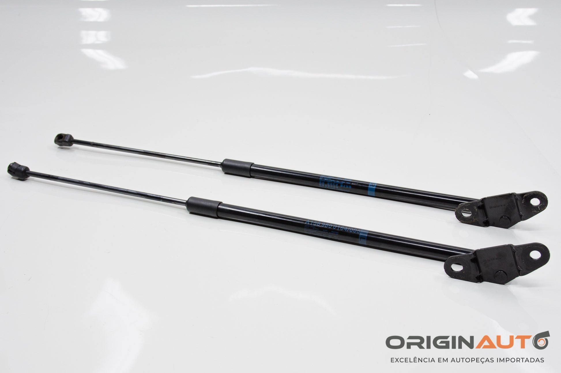 Par Amortecedor Tampa Tras Mercedes Gla 200 2018 A1567400114