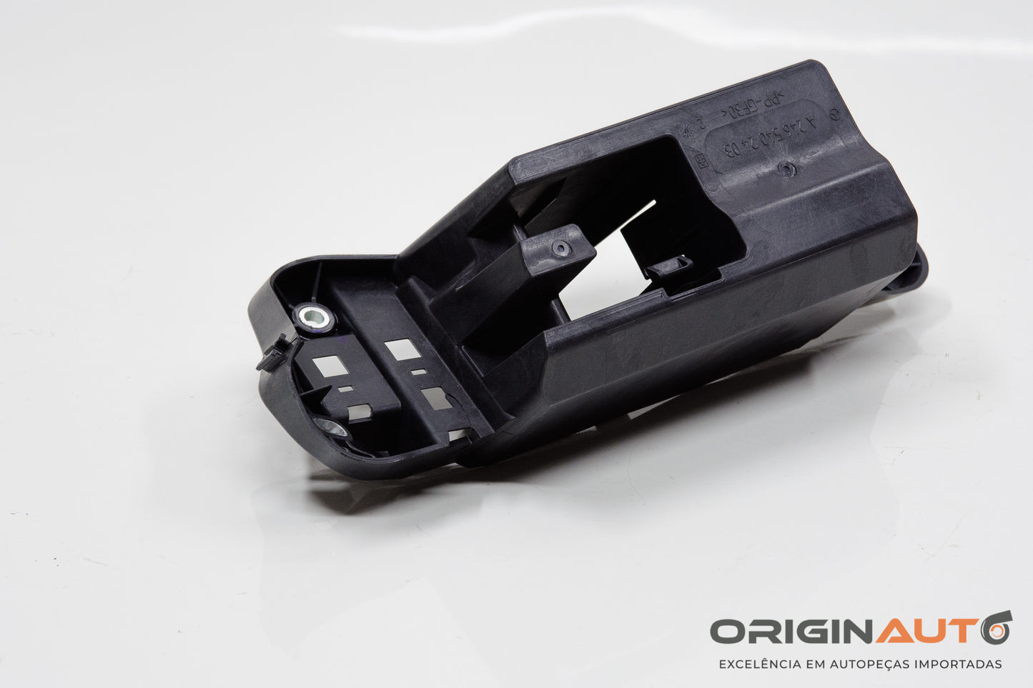 Suporte Bateria Auxiliar Mercedes Gla 200 2018 A2465402403