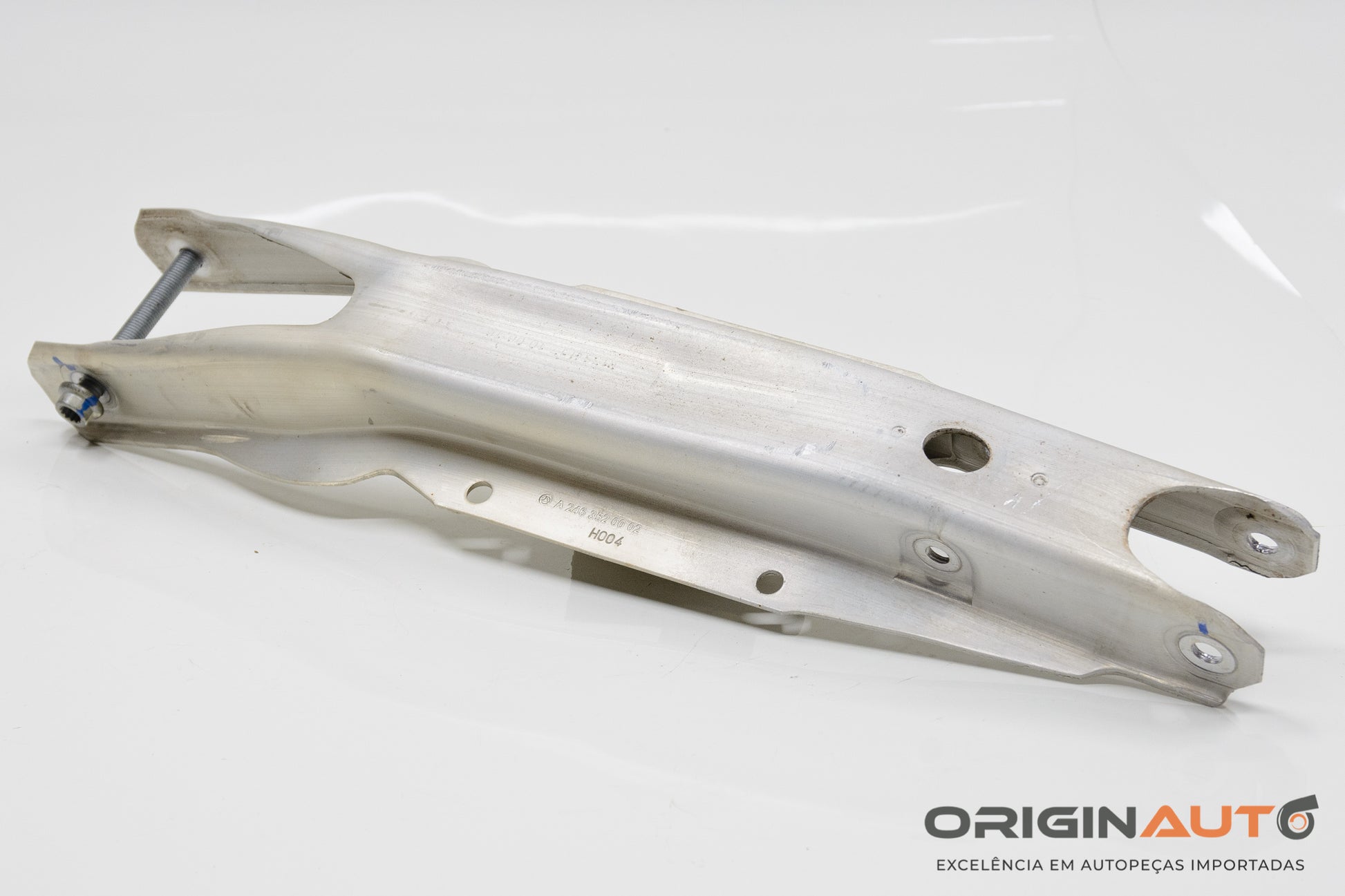 Braco Bandeja Traseira Mercedes Gla A Cla B200 1.6 2018 A2463520002