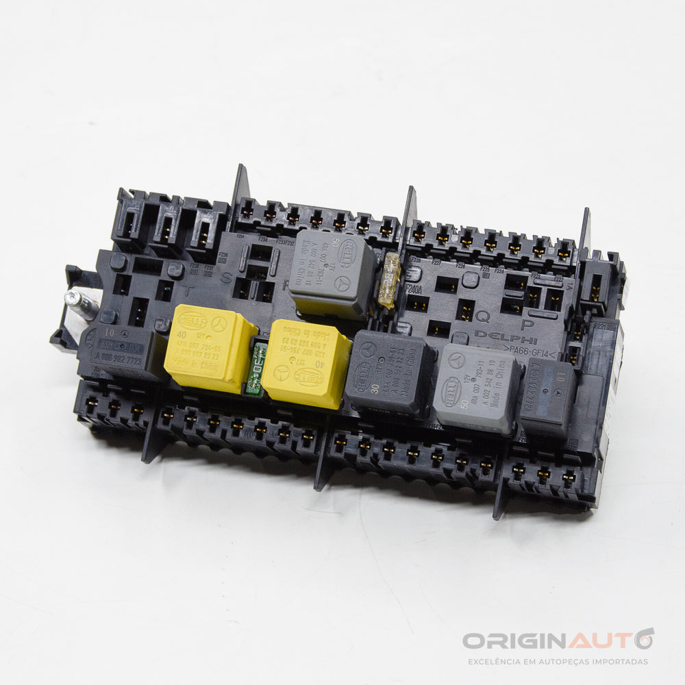 Caixa Fusiveis Motor Mercedes Cla 200 1.6 2018 A2469067100