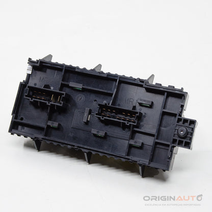 Caixa Fusiveis Motor Mercedes Cla 200 1.6 2018 A2469067100