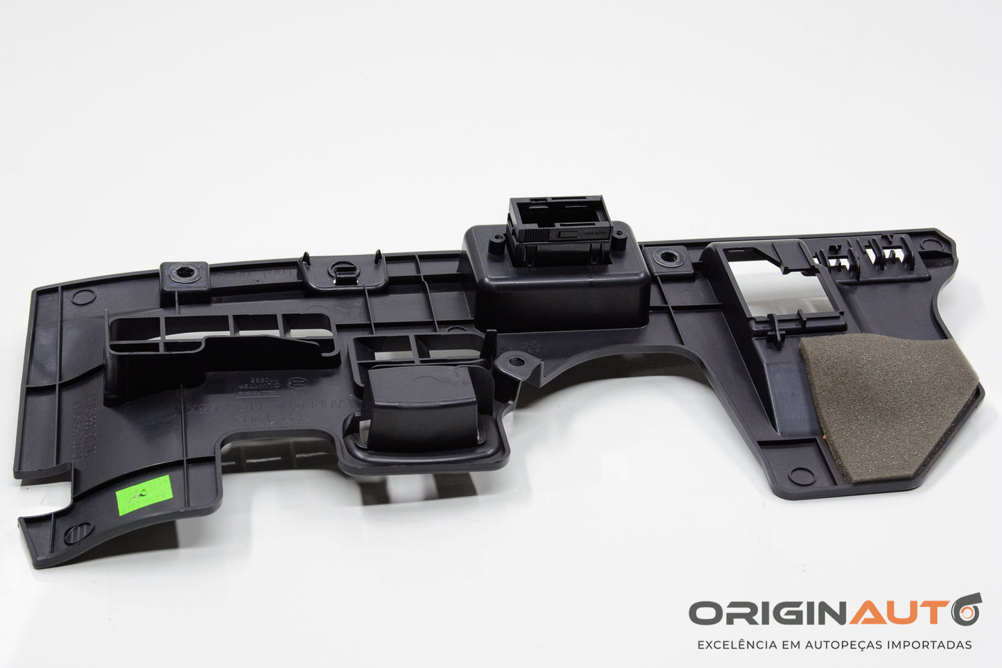 Acabamento Painel Inferior Esq Mercedes Gla 200 2018 A1766809100