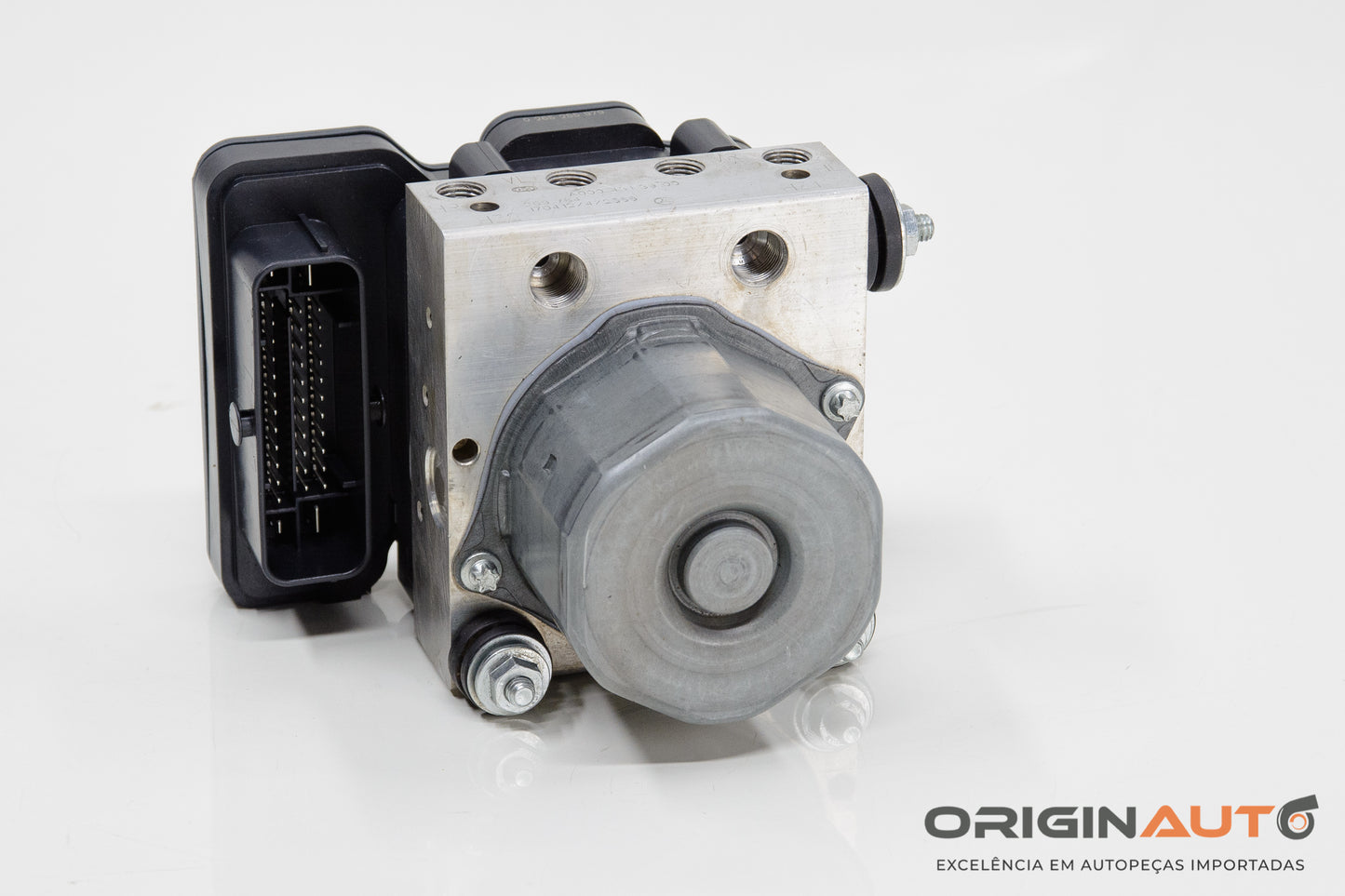 Modulo Bomba Central MERCEDES GLA A CLA B200 1.6 2018 A0004313900